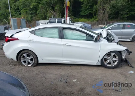 2016 Hyundai Elantra Value Edition из США, поврежденный, VIN 5NPDH4AE0GH777318